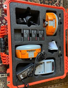 Aps-3 Altus Gps Gnss Receiver Base Station And Rover Kit - Excellent Condition