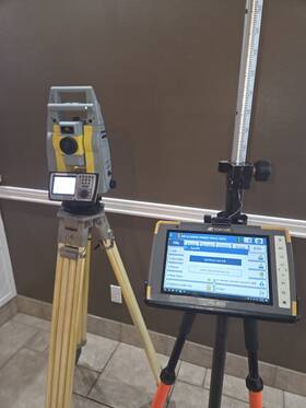 Fc-5000 Carlson 834444 Cr2 2 Inch Robotic Total Station With Data Collector Survpc 7