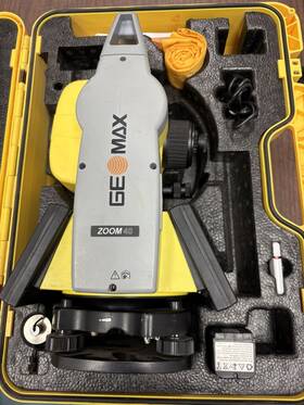 Zch301 Geomax Zoom 40 Total Station