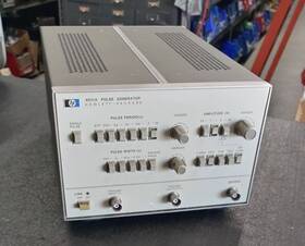 8011a Hp Model Pulse Generator - Clean