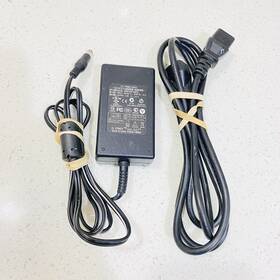 Cenb1030a1500f02 I.t.e. Ac/dc Power Adapter 15 V 2.0 A Tested Works
