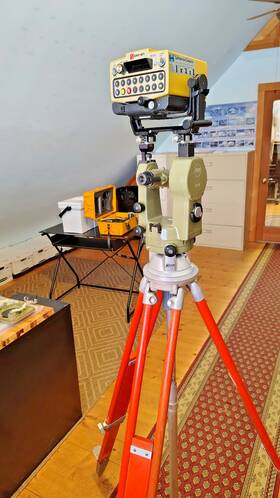 Kern Topcon Dms1 K1se And Tripod Combo