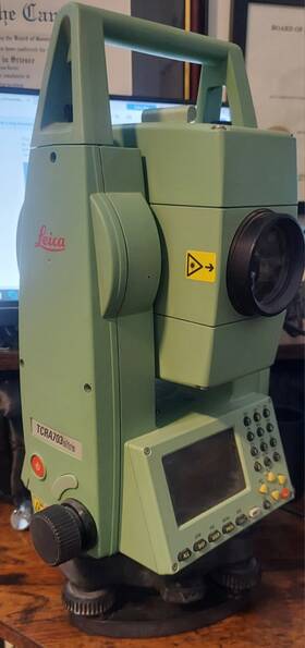 Tcra703 Leica 661570 Ultra R300 3 Reflectorless Atr Total Station