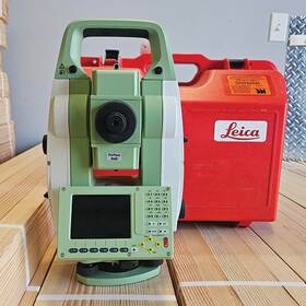 791305-877726 Leica Ts12 P 5 Inch R400 Robotic Survey Total Station
