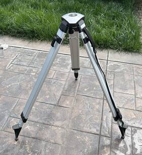Ctp104d-1 Leica Geosystems 790226 Aluminum Tripod Shoulder Strap And Fast Clamps