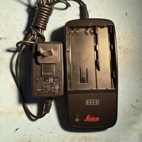 Gkl312 Leica Geosystems 852413 Single-bay Battery Charger