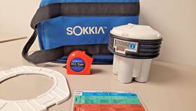 80037202b Sokkia Locus Survey Receiver With Carrying Case And Tape