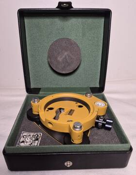 C29314 Topcon Tribrach With Case Untested