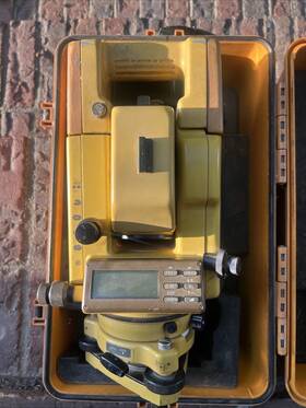 Top-con-303 Topcon Con-303 Surveying Instrument Selling As Is Not Tested In Several Years