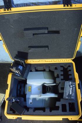 28020049 Trimble Tx8 3d Imaging Total Station P/n With Carrying Case