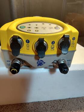 60163-00 Trimble Model R7 Gps Receiver