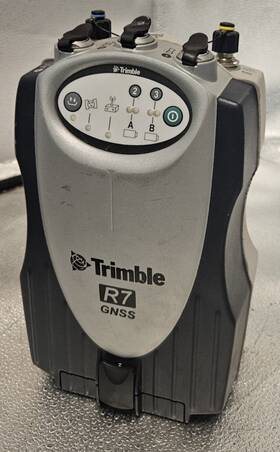 60163-46 Trimble R7 Gnss No Batteries Or Other Accessories #124k