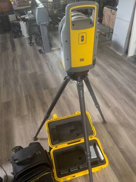 78500047 Trimble X7 With St10 Spectrageospatial Tablet Charger And Case