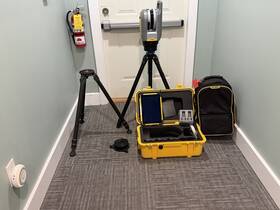 89803044 Trimble X7 With Tripod X3 T10 Tablet Carrying Case And Protective Backpack
