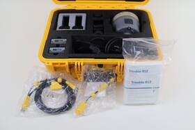 90913-60 Trimble R12 Integrated Gnss System - 2 Batteries Charger Case. Ships Free U.s