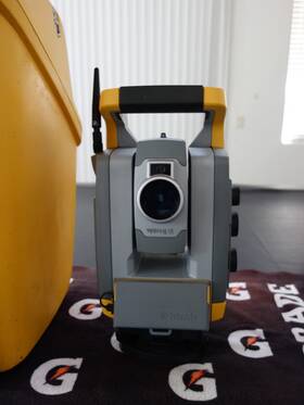 93210752 Trimble S6 Dr Plus 5 Inch Robotic Total Station