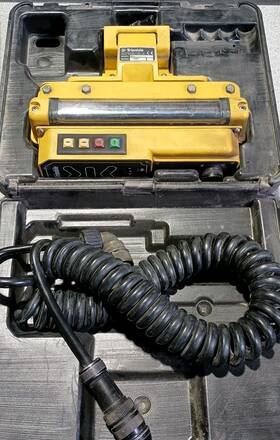 Gcr-2sm Trimble Grade Control Receiver With Case And Cord