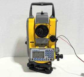 Hwb10003 Trimble M3 3 Inch Dr Mechanical Reflectorless Total Station Power Tested