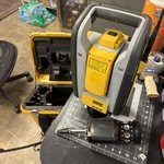 Trimble MT1000 Multi-track Dr Hp &CHARGER(LBBTOP101. Fixed Price $11999.99.