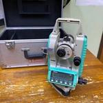 Nikon NE-102, Digital Theodolite In Alu' Box As Photo, SN:0210, Tested, Dhltous.. Fixed Price $2399.24.