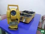 Topcon Gpt 2005F Reflectorless Pulse Total Station Surveying Japan. Fixed Price $1189.00.