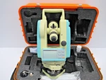 Leica LDT-05 Digital Theodolite Laser Plummet For Parts Not Working Construction. Fixed Price $377.70.