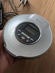 Rare Sony Walkman MP3 ATRAC3PLUS Player D-NE520 Backlit Lcd+remote Control. Fixed Price $199.00.