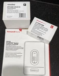 Honeywell HZ432 Truezone, AT140A1042 Trans, C7735A1000 Sensor New. Fixed Price $270.00.